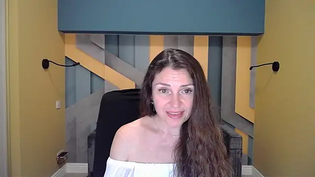 Snapshot of EllaLong chatting on January 2025 03:33:02 PM EllaLong online show from January 2025 03:33:02 PM