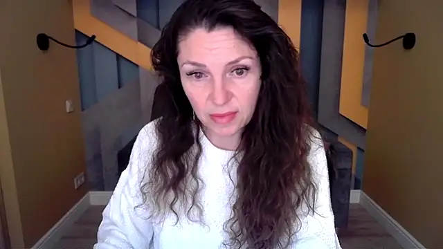 EllaLong online show from February 2026 12:26:01 PM