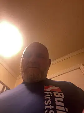 Snapshot of mrscum4u chatting on August 2026 05:11:02 PM mrscum4u online show from August 2026 05:11:02 PM