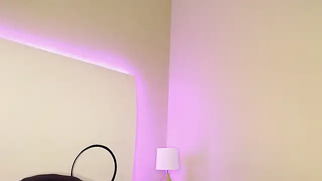 Snapshot of NaiaGils chatting on March 2025 05:24:02 PM NaiaGils online show from March 2025 05:24:02 PM