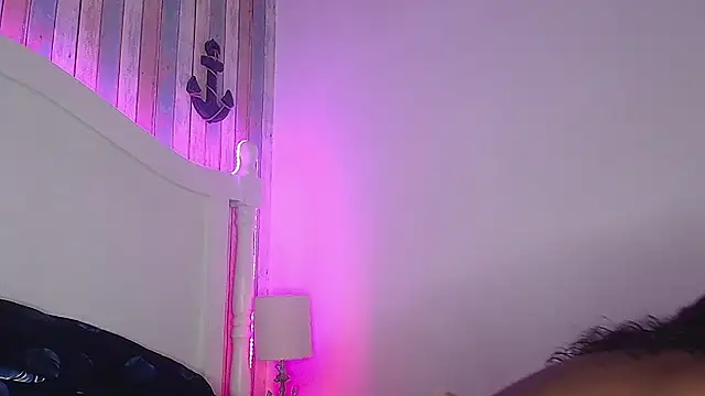 Snapshot of NaiaGils chatting on September 2025 07:15:02 PM NaiaGils online show from September 2025 07:15:02 PM