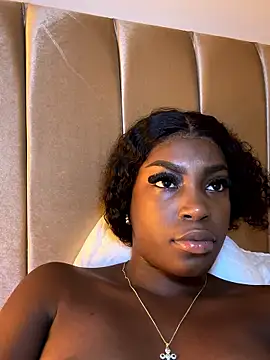 Snapshot of NaiaGils chatting on January 2026 05:24:01 AM NaiaGils online show from January 2026 05:24:01 AM