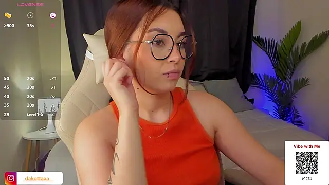 dakottaa  online show from February 2025 03:19:01 AM