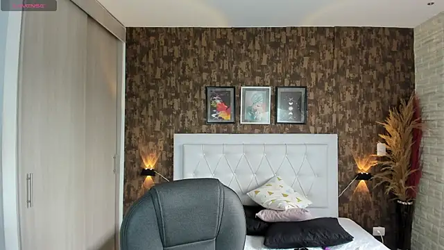 kitty  horny online show from January 2025 05:46:01 PM