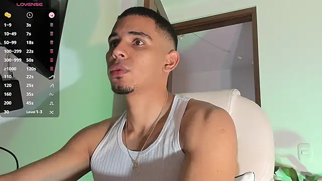 Snapshot of joss_111 chatting on December 2024 11:47:01 AM joss 111 online show from December 2024 11:47:01 AM