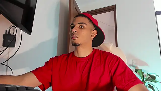 Snapshot of joss_111 chatting on December 2024 12:39:02 PM joss 111 online show from December 2024 12:39:02 PM