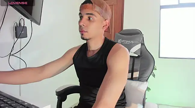 Snapshot of joss_111 chatting on February 2025 07:52:02 PM joss 111 online show from February 2025 07:52:02 PM