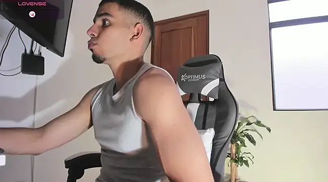 Snapshot of joss_111 chatting on March 2025 08:19:01 PM joss 111 online show from March 2025 08:19:01 PM