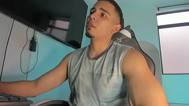 Snapshot of joss_111 chatting on October 2025 01:53:02 PM joss 111 online show from October 2025 01:53:02 PM