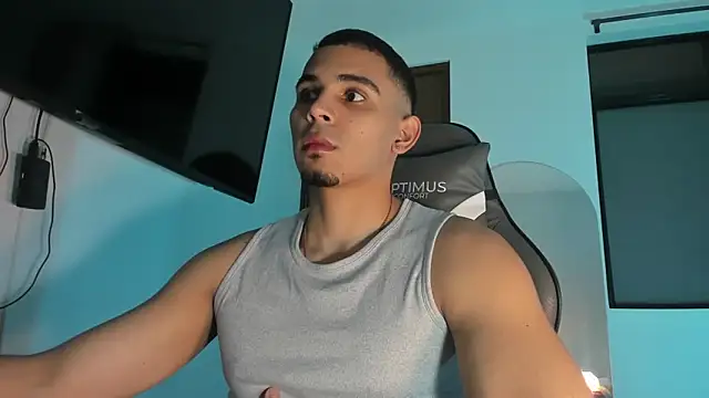 Snapshot of joss_111 chatting on October 2025 11:15:01 PM joss 111 online show from October 2025 11:15:01 PM