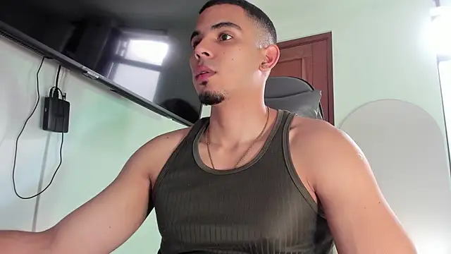 Snapshot of joss_111 chatting on November 2025 12:16:02 PM joss 111 online show from November 2025 12:16:02 PM