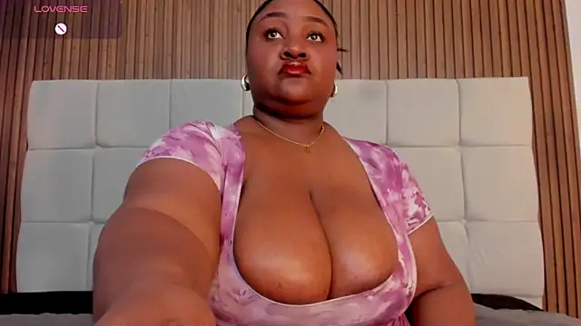 Saravy Blandon online show from September 2025 11:00:01 AM