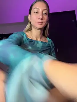 DanikRosse online show from December 2025 04:54:01 AM