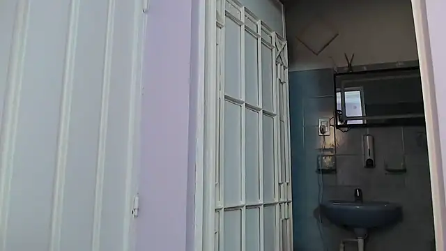 LilaSuni online show from October 2025 06:19:01 PM