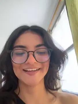 Snapshot of Cat2525 chatting on January 2025 08:04:01 PM Cat2525 online show from January 2025 08:04:01 PM