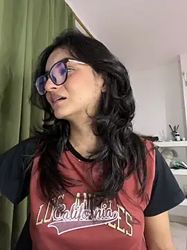 Snapshot of Cat2525 chatting on January 2025 01:48:01 AM Cat2525 online show from January 2025 01:48:01 AM