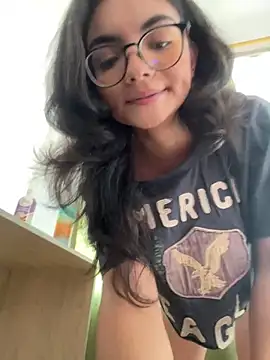 Snapshot of Cat2525 chatting on January 2025 08:11:01 PM Cat2525 online show from January 2025 08:11:01 PM