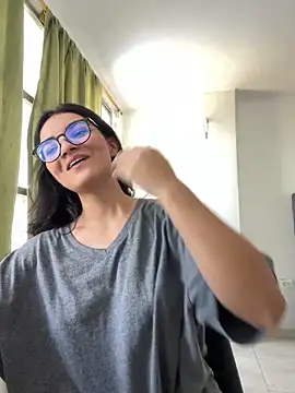 Snapshot of Cat2525 chatting on January 2025 08:07:01 PM Cat2525 online show from January 2025 08:07:01 PM