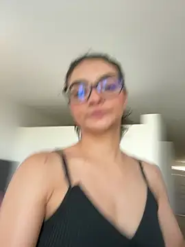 Snapshot of Cat2525 chatting on February 2025 09:26:02 PM Cat2525 online show from February 2025 09:26:02 PM