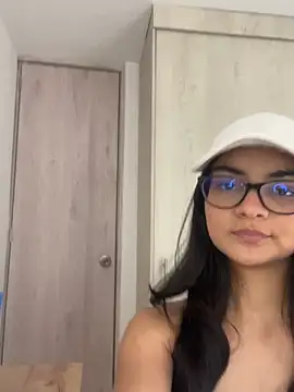 Snapshot of Cat2525 chatting on September 2025 09:25:02 PM Cat2525 online show from September 2025 09:25:02 PM