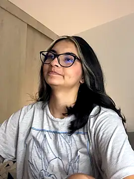 Snapshot of Cat2525 chatting on November 2025 02:33:02 AM Cat2525 online show from November 2025 02:33:02 AM