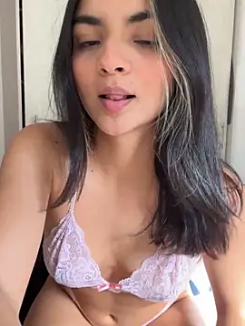 Cat2525 online show from November 2025 08:24:02 PM