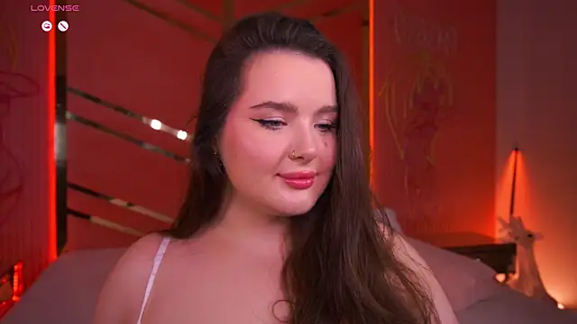 Snapshot of CuteAmberr chatting on December 2024 11:05:02 PM CuteAmberr online show from December 2024 11:05:02 PM