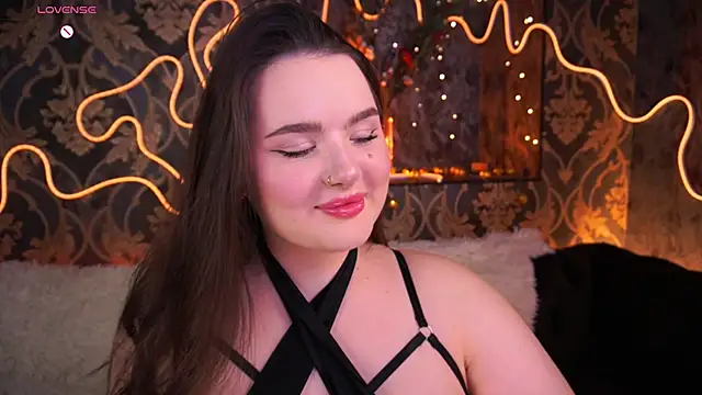 Snapshot of CuteAmberr chatting on January 2025 11:17:01 PM CuteAmberr online show from January 2025 11:17:01 PM