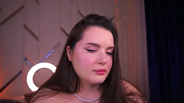 Snapshot of CuteAmberr chatting on January 2025 05:53:02 AM CuteAmberr online show from January 2025 05:53:02 AM