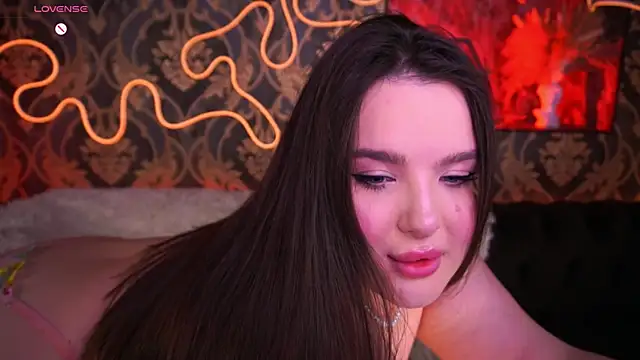 Snapshot of CuteAmberr chatting on February 2025 01:45:01 AM CuteAmberr online show from February 2025 01:45:01 AM