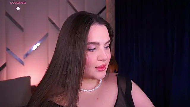 Snapshot of CuteAmberr chatting on February 2025 10:31:01 PM CuteAmberr online show from February 2025 10:31:01 PM