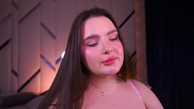 Snapshot of CuteAmberr chatting on February 2025 04:28:02 AM CuteAmberr online show from February 2025 04:28:02 AM