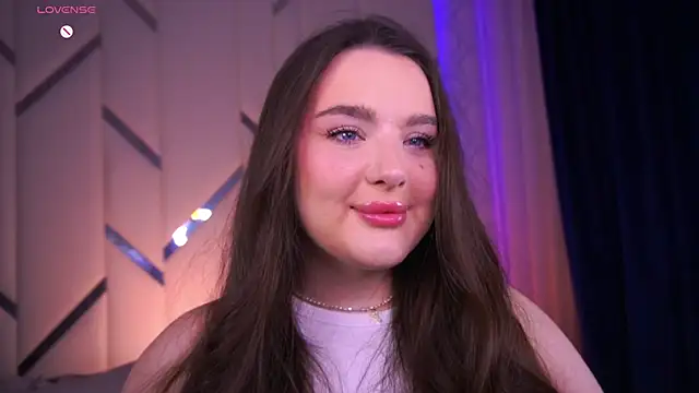 Snapshot of CuteAmberr chatting on February 2025 10:53:01 PM CuteAmberr online show from February 2025 10:53:01 PM