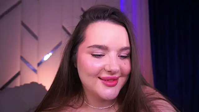 Snapshot of CuteAmberr chatting on February 2025 05:00:01 AM CuteAmberr online show from February 2025 05:00:01 AM