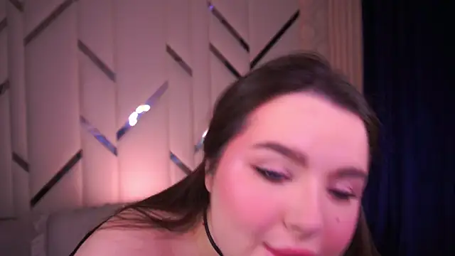 Snapshot of CuteAmberr chatting on March 2025 12:05:02 AM CuteAmberr online show from March 2025 12:05:02 AM