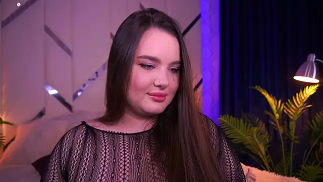 Snapshot of CuteAmberr chatting on October 2025 12:08:01 AM CuteAmberr online show from October 2025 12:08:01 AM