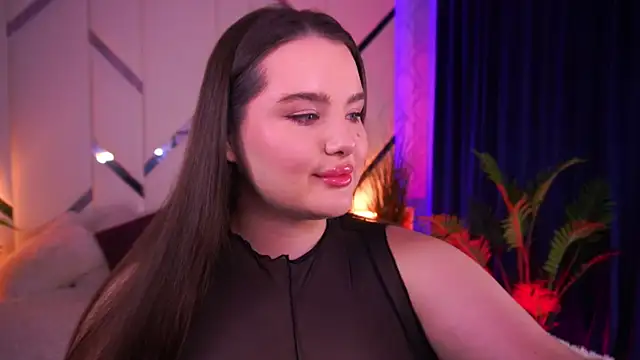 Snapshot of CuteAmberr chatting on November 2025 12:23:01 AM CuteAmberr online show from November 2025 12:23:01 AM