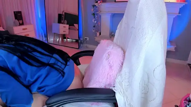 scarlet miller1 online show from March 2025 12:02:02 PM