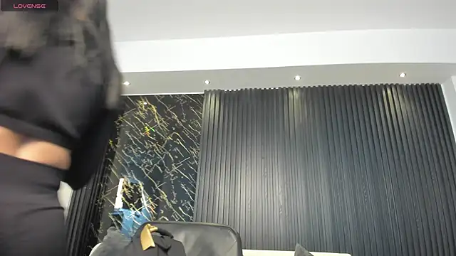 charlottewhitte online show from January 2025 11:09:02 AM