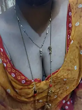 tuttifrutti17 online show from July 2026 04:55:01 PM