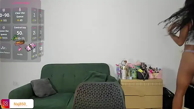 HOTBLACKANDWHITE2 online show from October 2025 11:05:02 PM