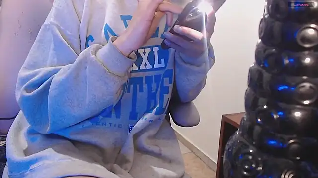 toxxxic cams online show from April 2026 04:30:02 AM