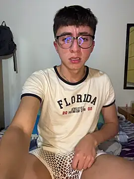 CamiRojas boy online show from June 2026 03:53:02 AM
