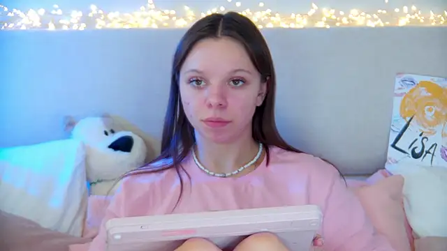 ElisabethDavis online show from January 2025 09:18:02 PM