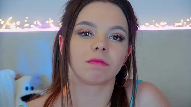 ElisabethDavis online show from March 2025 09:58:02 PM