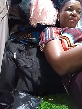 Snapshot of Hailey_BaileyXYZ chatting on February 2026 01:40:01 PM Hailey BaileyXYZ online show from February 2026 01:40:01 PM