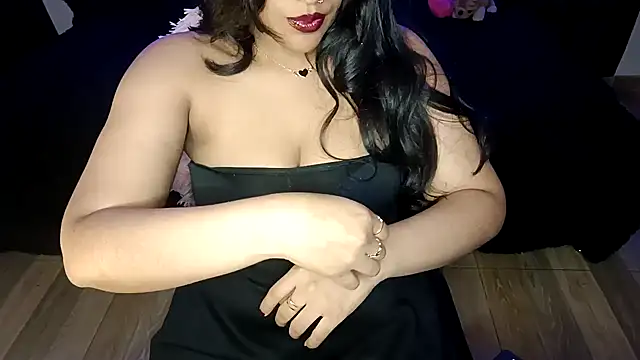 Lucy kanne online show from December 2024 06:06:02 AM