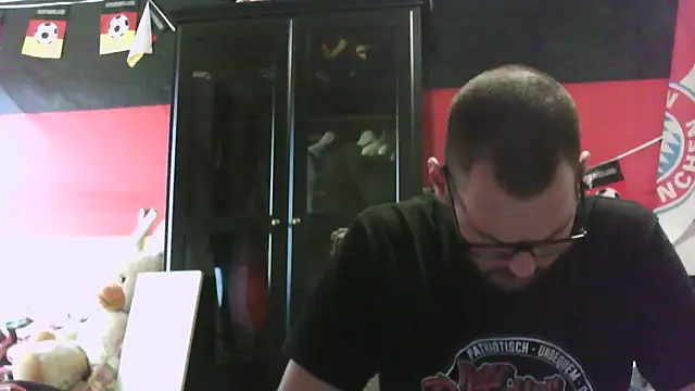 Die-geile-Sau online show from October 2025 12:28:01 PM