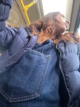 Vaiolet a online show from December 2024 09:16:01 PM