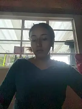 Vaiolet a online show from December 2024 10:46:02 PM